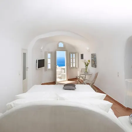 Elegant Santorini House Horizon Caldera View-outdoor Hot Tub Oia Villa *