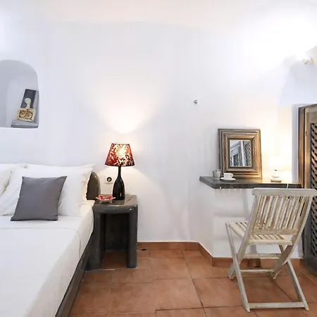 빌라 Elegant Santorini House Horizon Caldera View-outdoor Hot Tholos (Santorini)